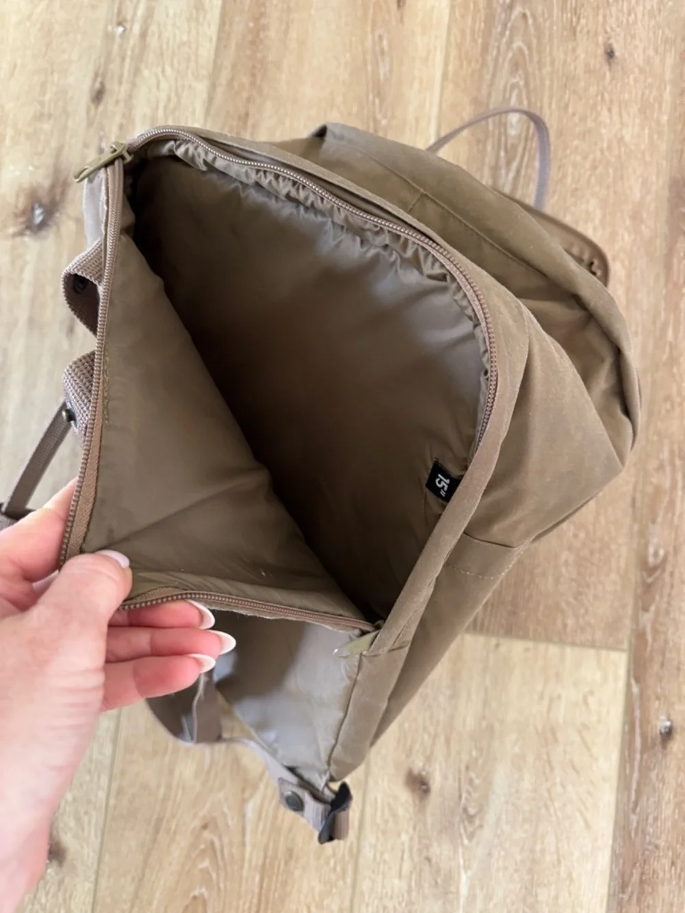Fjallraven Kanken | Backpack in Brown with Red Logo